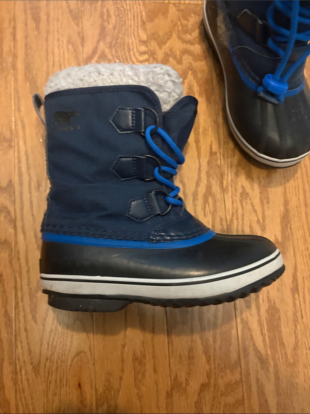 Sorel Boys Waterproof Snow Boots - Picture 3 of 4